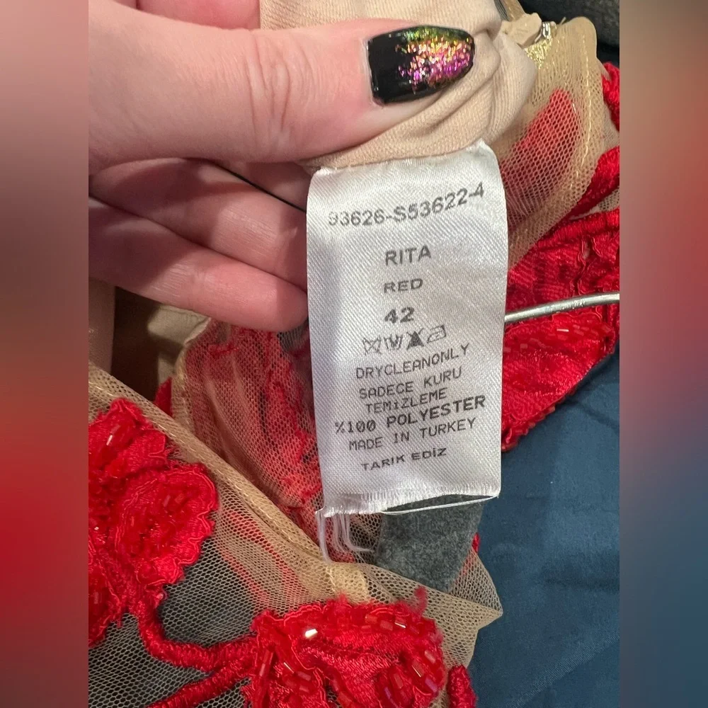 Tarik Ediz Gown - Picture 6 of 7